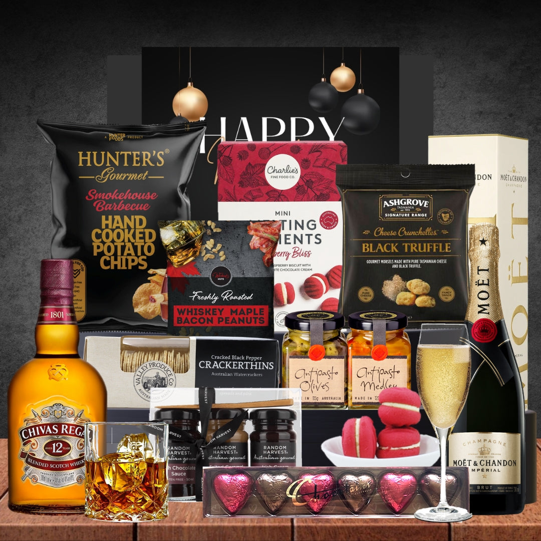 Best Champagne & Whiskey New Year Gift Hamper Featured Image