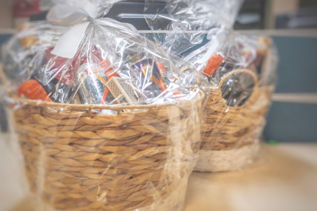 05 Christmas Food Hampers That Do Not Spoil During Long Transits