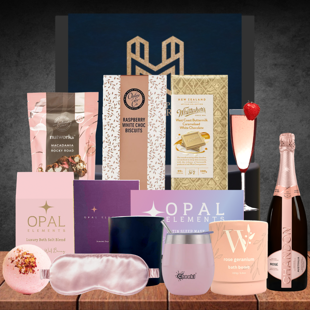 Sparkling Rosé & Pampering Soak Hamper