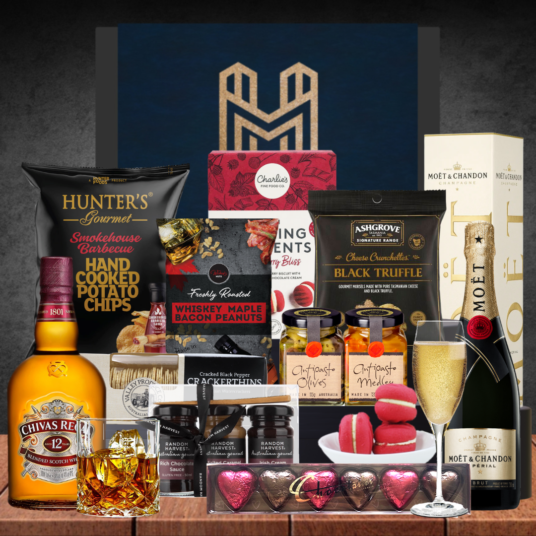 Luxury Whiskey & Moet Hamper