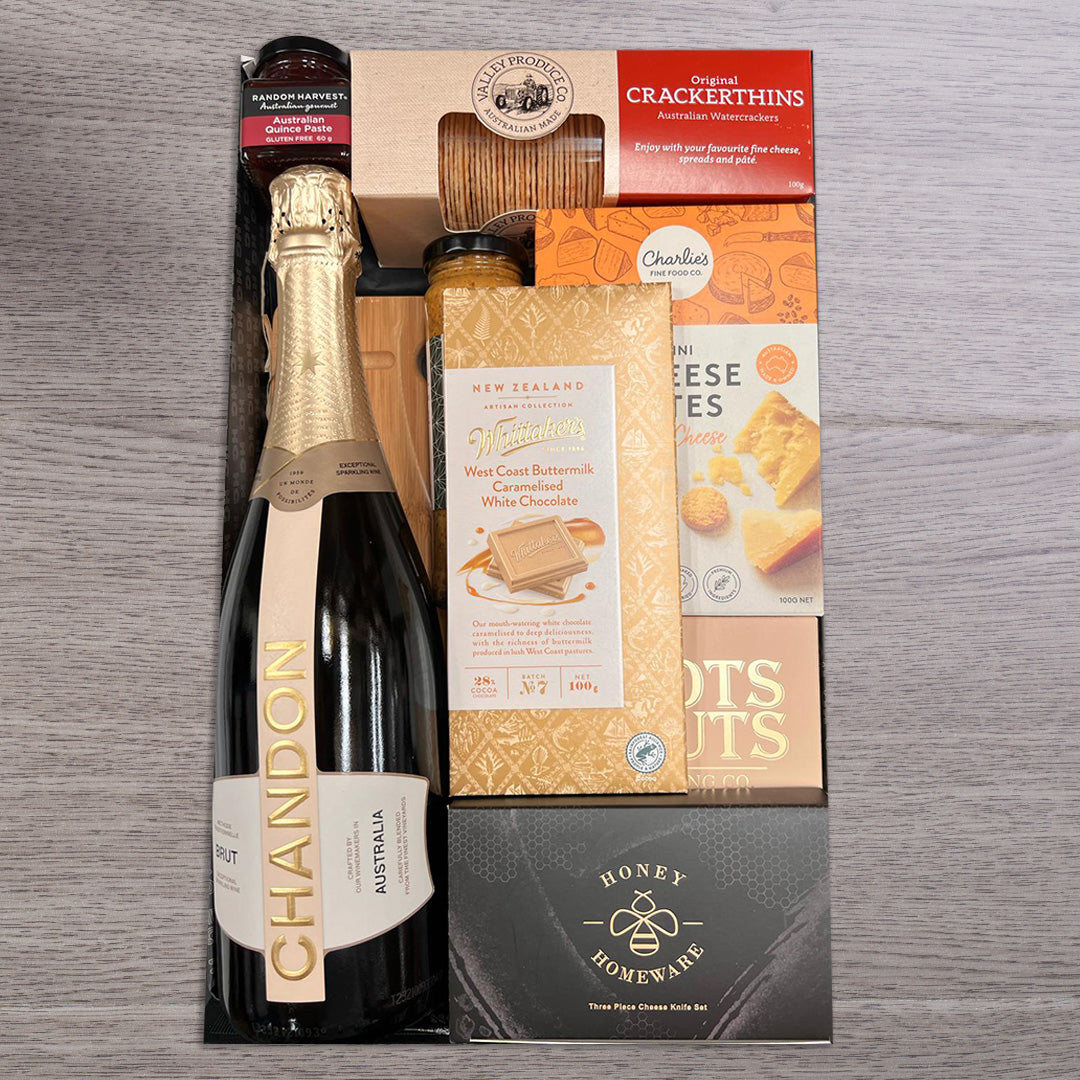 Aussie Cheese Board & Sparkling Hamper