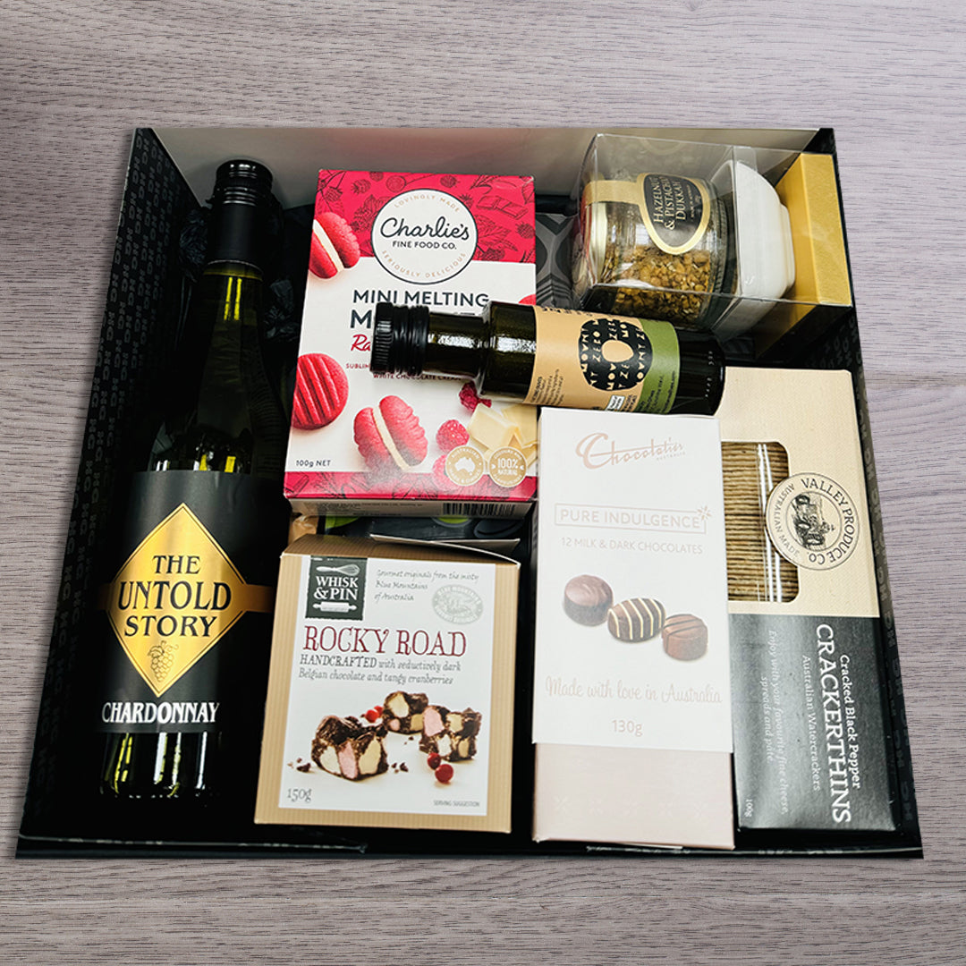 Border Bound Chardonnay Hamper