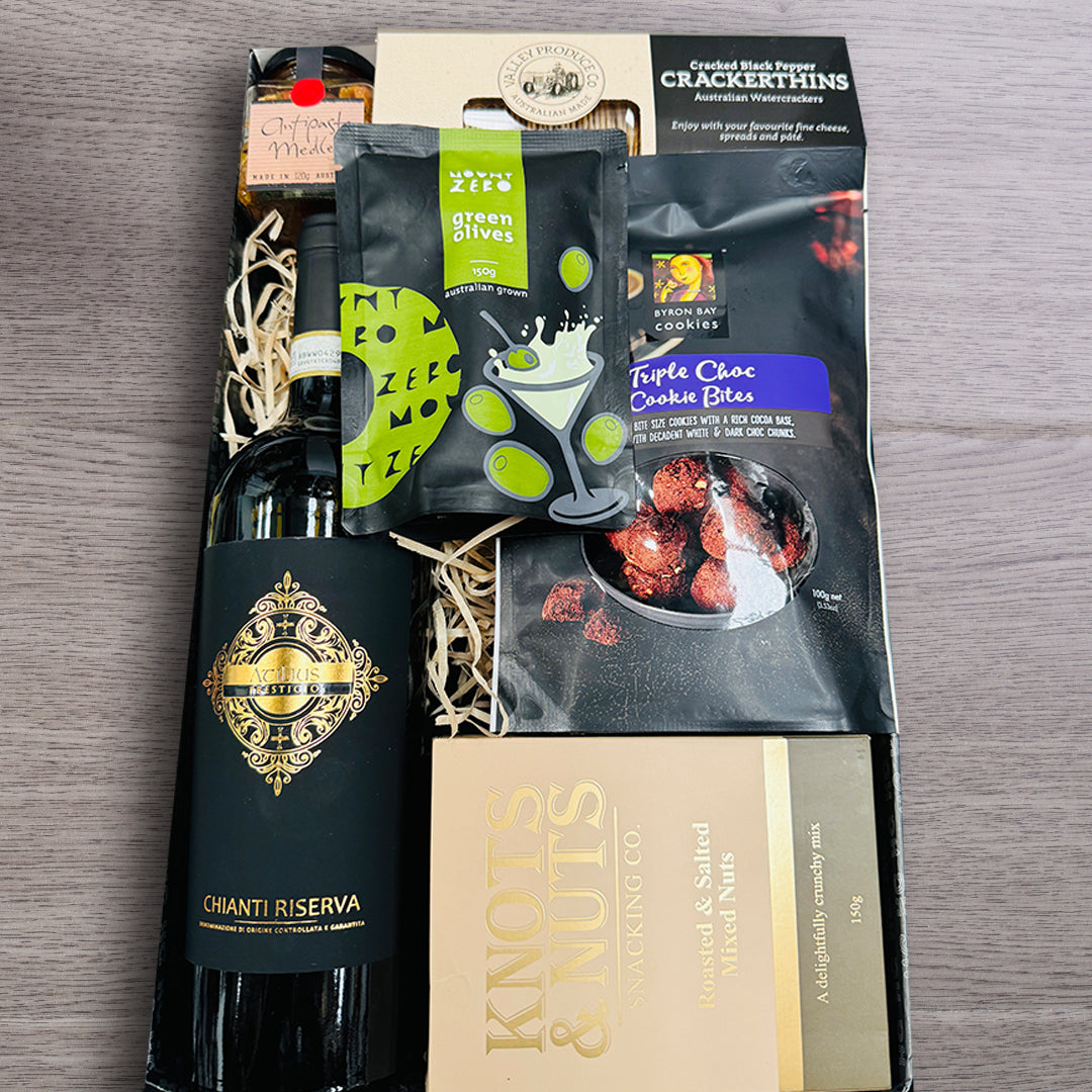 italian chianti wine christmas hamper with atilius nobilis chianti